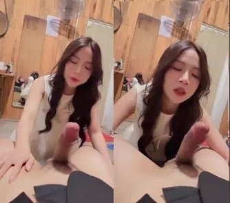 Clip sex nàng sugar baby dễ thương da trắng sáng