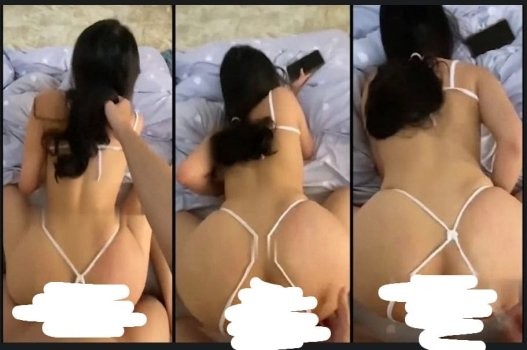 Mẹ liên lạc khi cô nàng đang mải mê sex